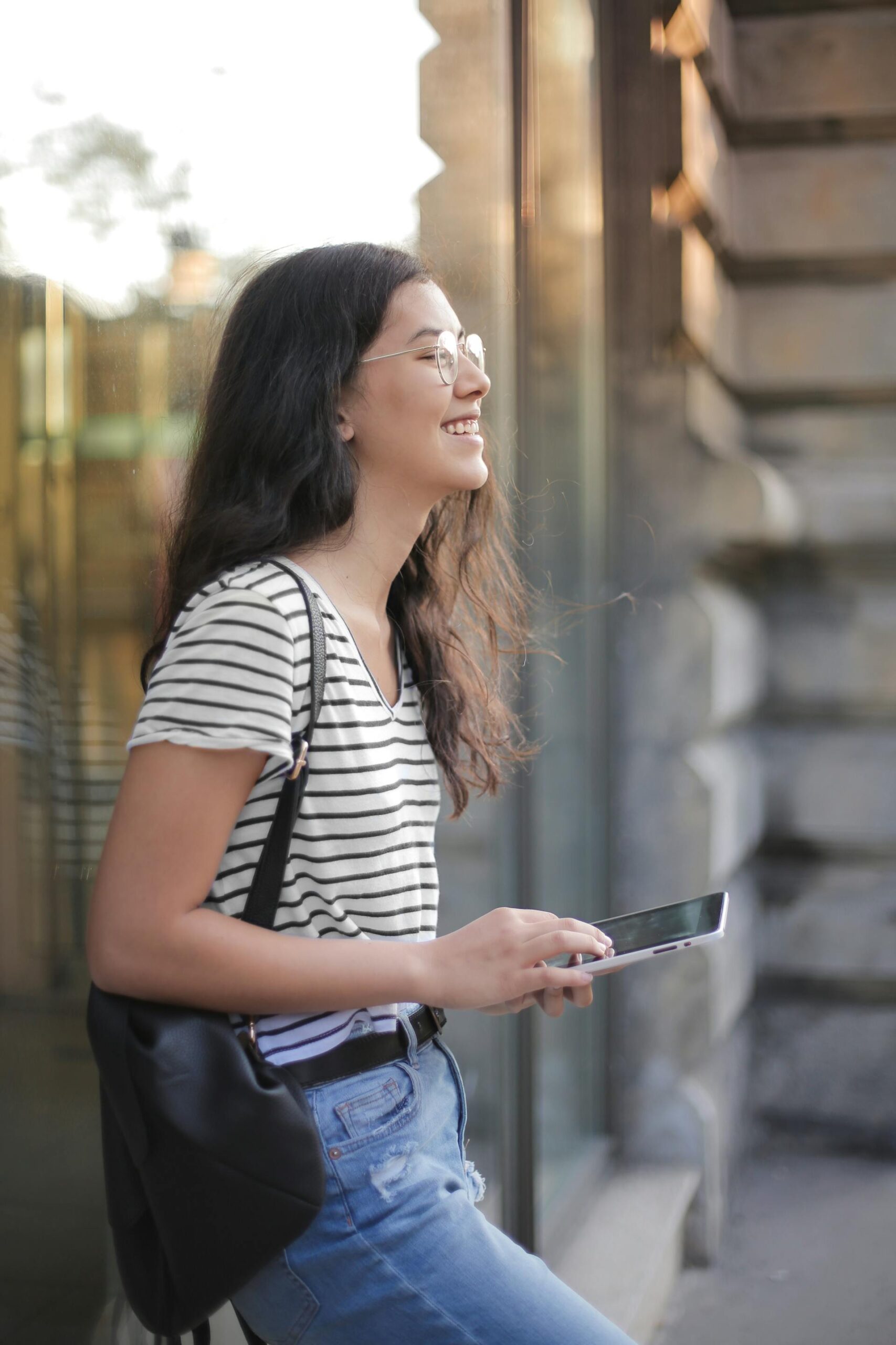 The Ultimate Guide to a Monochrome Workwear Outfit for Summer